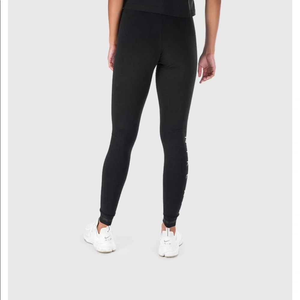 Nike leggings